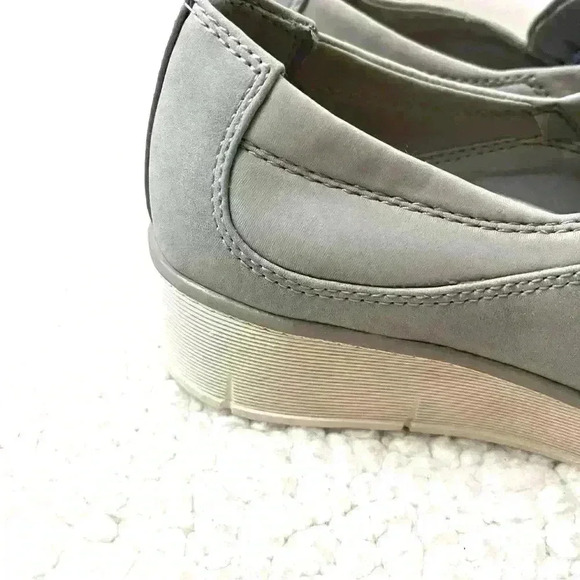 Baretraps Garner Gray Foam Midsole Cushioned Comfort Sneaker Size 11 - Picture 3 of 12